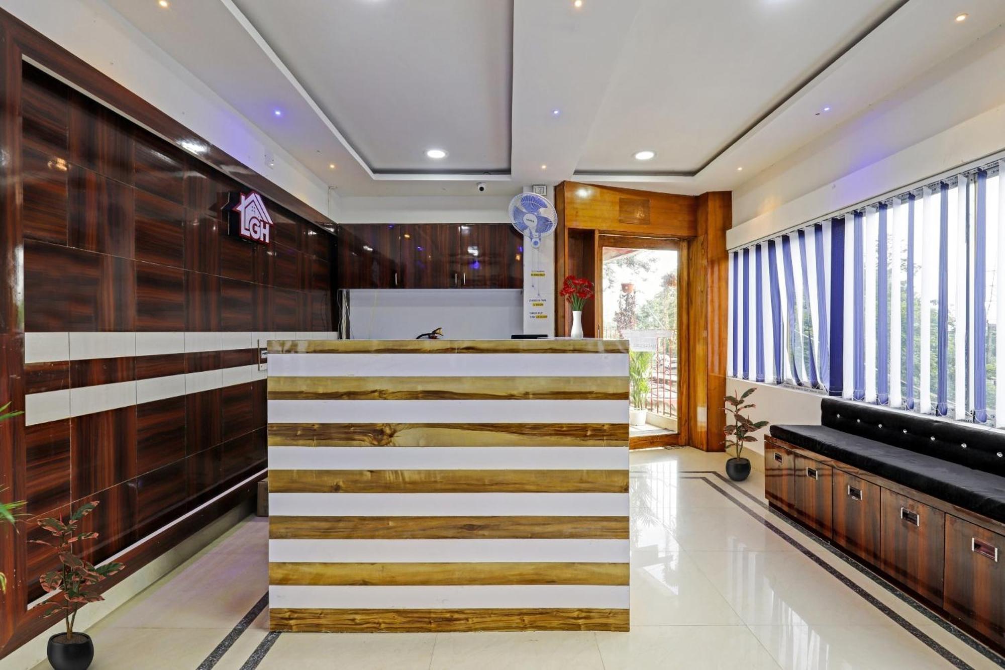 Hotel O Lakhi Guest House Гувахати Екстериор снимка