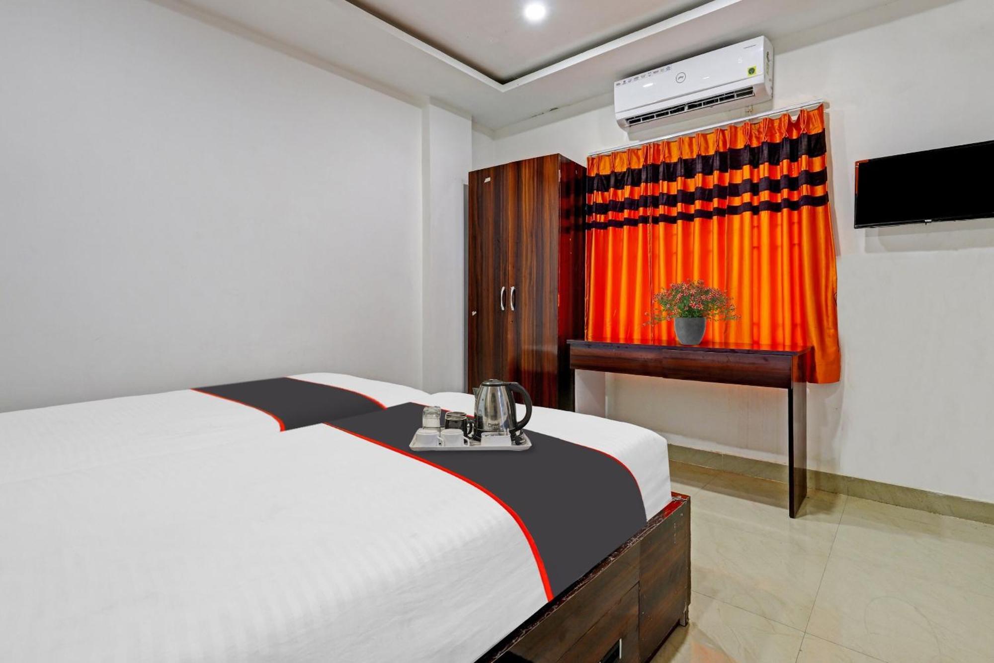 Hotel O Lakhi Guest House Гувахати Екстериор снимка