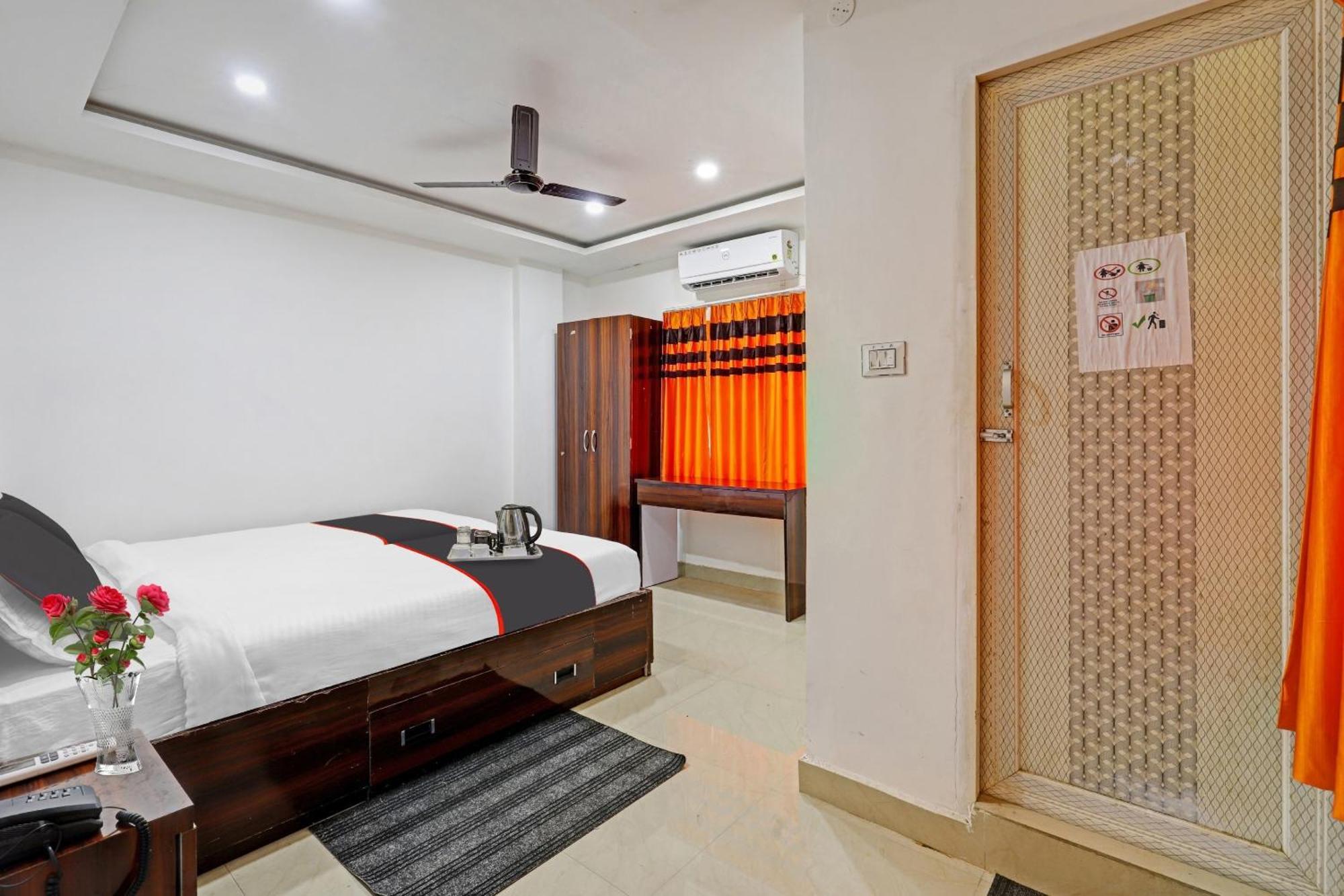 Hotel O Lakhi Guest House Гувахати Екстериор снимка